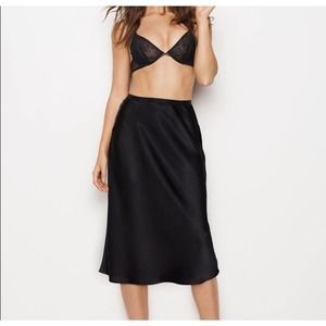 NWT Victoria Secret Midi‎ Slip Skirt Size Large